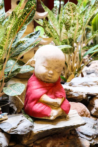 Buda esculpido em pedra — Fotografia de Stock