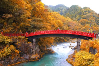 Shinkyo köprü Sonbahar sezonu, Nikko, Japonya.