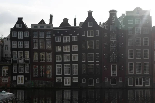 Amsterdã Países Baixos Fevereiro 2020 Fila Autênticas Casas Canal Rokin — Fotografia de Stock