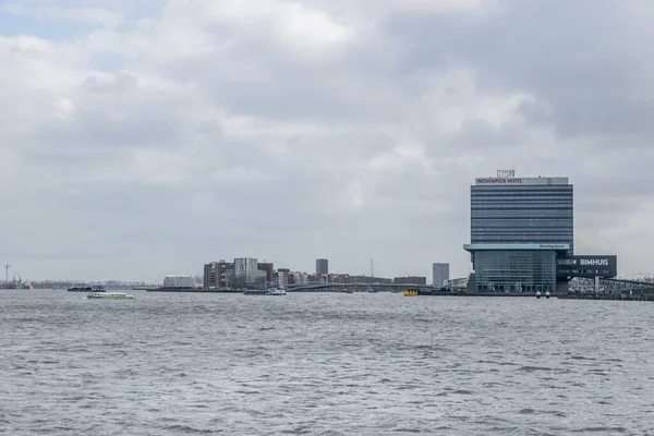 Amsterdam Niederlande Februar 2020 Der Fluss Der Niederländischen Stadt Amsterdam — Stockfoto