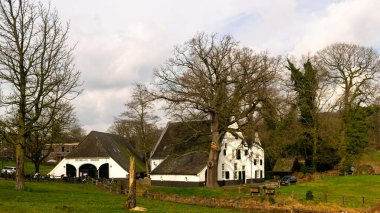 ARNHEM, GELDERLAND, 4 Mart 2020: Hollanda 'nın Gelderland kentindeki Park Sonsbeek' te Molenplaats