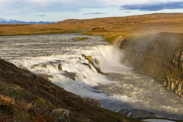 Isländskt vattenfall Gullfoss - Golden Falls. den starkaste på Island och i Europa — Stockfoto