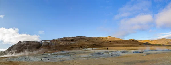 アイスランド,ヨーロッパ,ハーヴィル・ガイザー・バレーは、アイスランドの観光ルートの黄金のリングに入ります,驚くほど非現実的な風景 — ストック写真