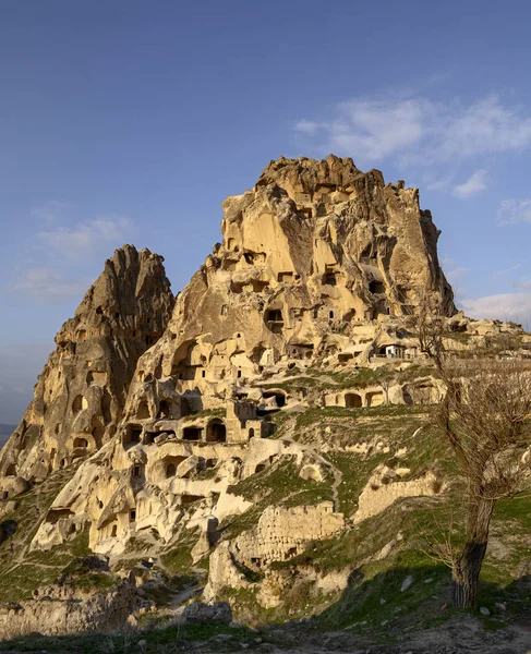 Castillo de Uchisar, Capadocia, Turquía, vista inusual al atardecer —  Fotos de Stock
