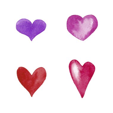 Dört dekoratif kalp kırmızı, pembe, mor ve mor renkte. Aşkın sembolü. Suluboya elle boyanmış elementler beyaz arkaplanda izole edilmiş.