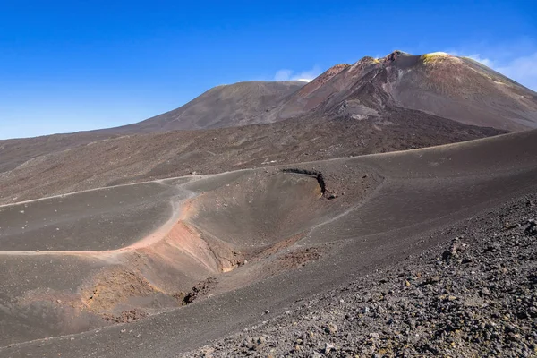 Blick auf den Ätna-Krater nach Ausbruch 2002 — Stockfoto