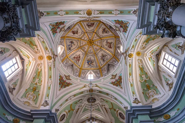 Intérieur de l'église du Purgatorio à Matera — Photo