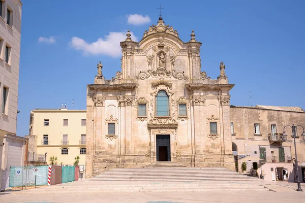 马泰拉阿西西的教堂的圣 · 弗朗西斯 — 图库照片