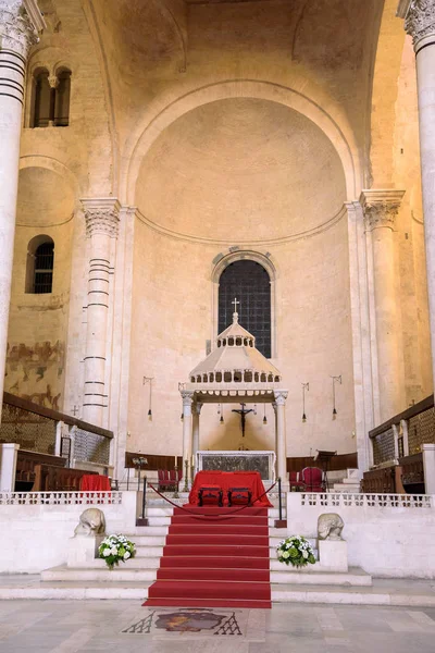 Interior de la Catedral de San Sabino en Bari — Foto de Stock