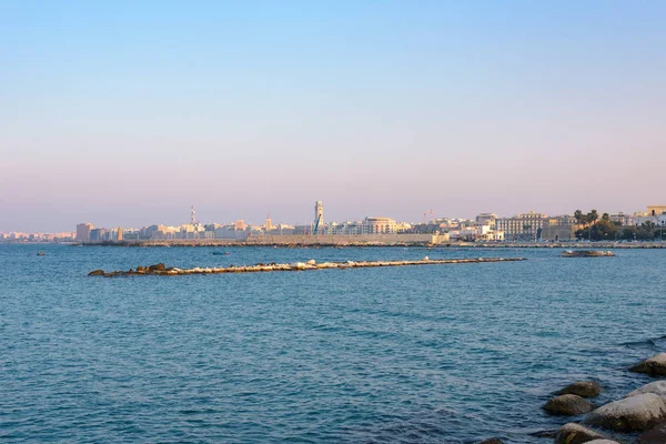 Vista del paseo marítimo en Bari — Foto de Stock