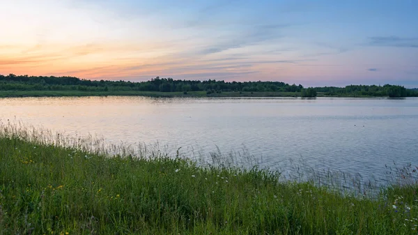 Pogoria 4 sjön vid solnedgången — Stockfoto