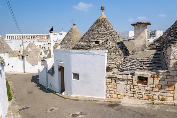 Architectuur van Alberobello stad — Stockfoto