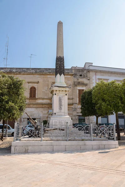 World War II Memorial in Alberobello — Stock Photo, Image
