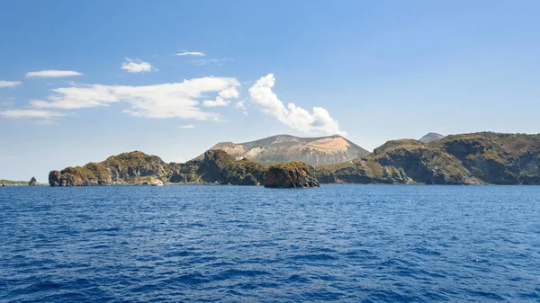 Vista panorámica de la isla Vulcano — Foto de Stock