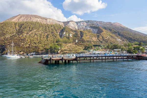 Poort op Vulcano eiland — Stockfoto