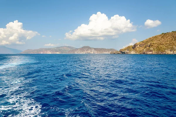 Vista del archipiélago de las Islas Eolias — Foto de Stock