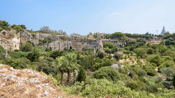 Latomia del Paraíso en Neapolis Parque Arqueológico en Siracusa — Foto de Stock