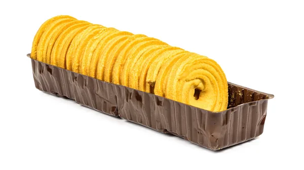 Förpackning med smör cookies på vit bakgrund — Stockfoto