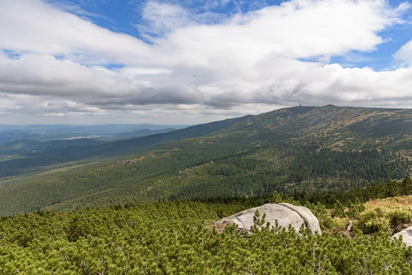 Paesaggio di montagne giganti in Polonia — Foto Stock