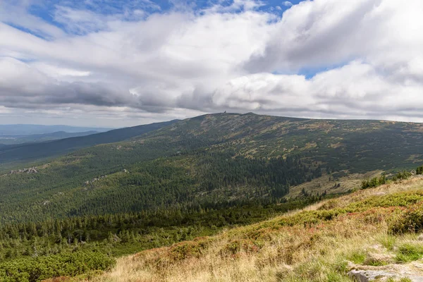 Paesaggio di montagne giganti in Polonia — Foto Stock