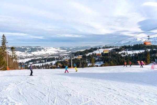 Bialka Tatrzanska Polen Februar 2020 Skifahrer Auf Der Piste Des — Stockfoto