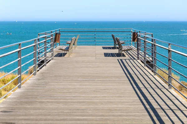 Banken Het Terras Aan Atlantische Oceaan Albufeira Algarve Portugal — Stockfoto