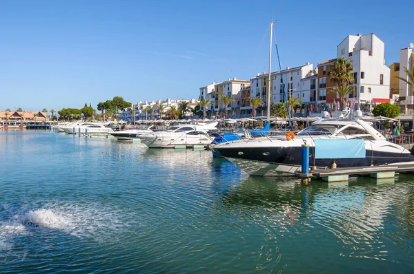 Luxusjachten Vor Anker Hafen Von Vilamoura Algarve Portugal — Stockfoto