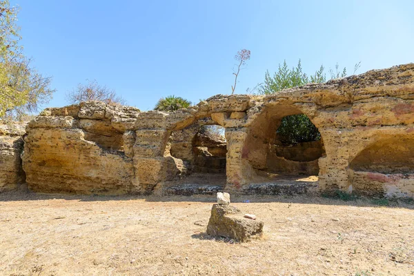 Antiga Muralha Cidade Com Túmulos Arcosol Vale Dos Templos Agrigento — Fotografia de Stock