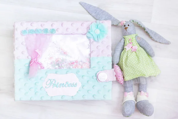 Waiting Baby Girl Girl Bunny Toy Princess Box Light Wooden — Stock Photo, Image