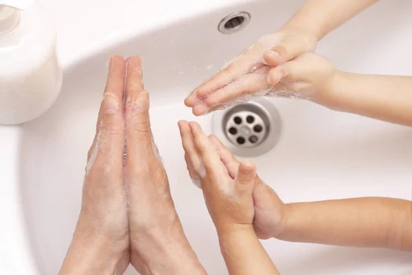 Adultes Enfants Lavent Les Mains Mains Mousse Savon Antibactérien Protection — Photo