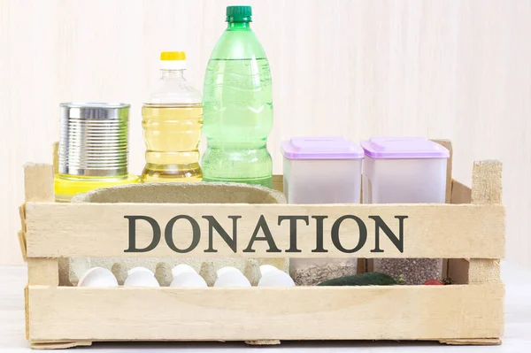 Caja Alimentos Donación Voluntarios Ayudan Los Necesitados Alimentos Virus Aislamiento — Foto de Stock