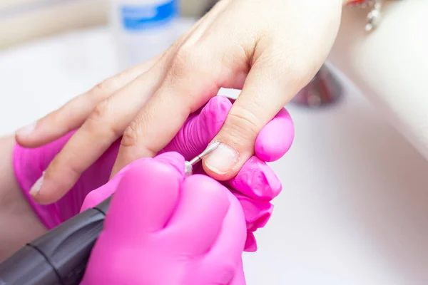 Draag Manicure Manicure Roze Handschoenen Manicure Een Meisje — Stockfoto