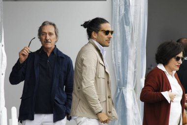 CORUNA, SPAIN - 20 Temmuz: Roberto Torretta ve Carlos Torretta 21 Temmuz 2019 tarihinde A Coruna, İspanya 'da yapılan CSI Casas Novas Atlama Yarışmasına katıldılar.