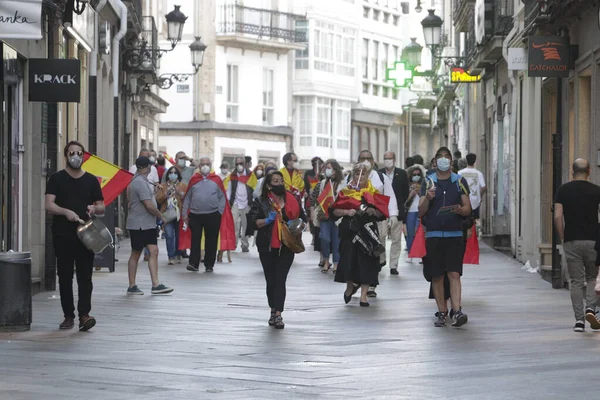 Spaanse Demonstranten Met Gezichtsmasker Protesteren Tegen Het Aanraken Van Een — Stockfoto
