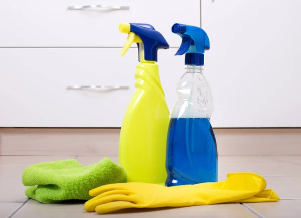 Kitchen cleaning concept — Stock Photo, Image