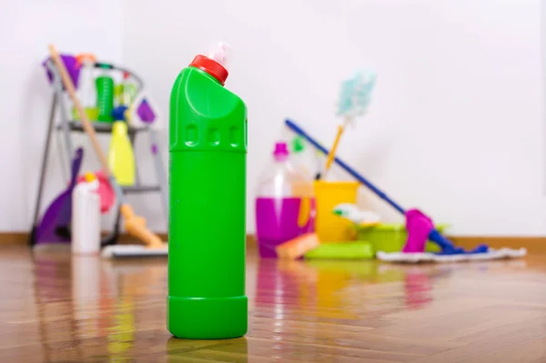 Conceito de limpeza da casa — Fotografia de Stock