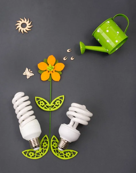 Flor com lâmpadas ecológicas como folhas — Fotografia de Stock