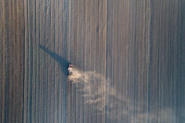 Toprak üzücü traktörün Üstten Görünüm