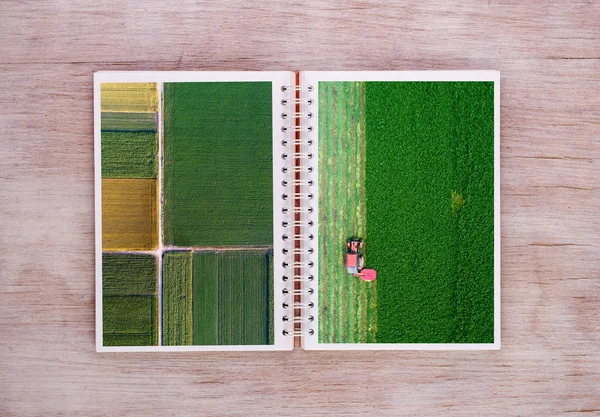 Libro aperto con scene agricole — Foto Stock