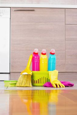 Mutfak kat temizlik ürünleri