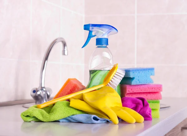 Conceito de limpeza cozinha — Fotografia de Stock