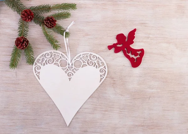 Anjo e coração como decoração de Natal — Fotografia de Stock