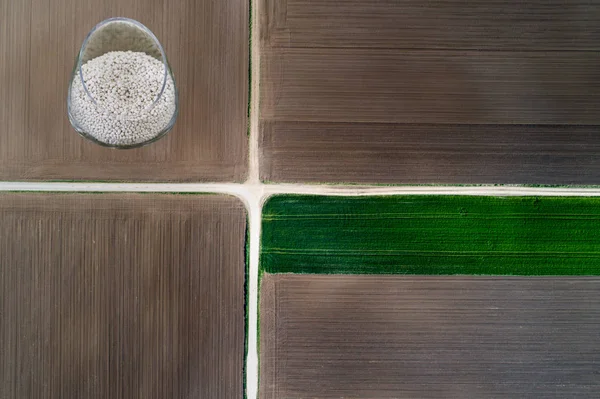 Concepto de fertilización y mejora de la agricultura —  Fotos de Stock