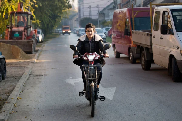 Young Pretty Woman Riding Electric Bicycle City Streets — Stock Photo, Image