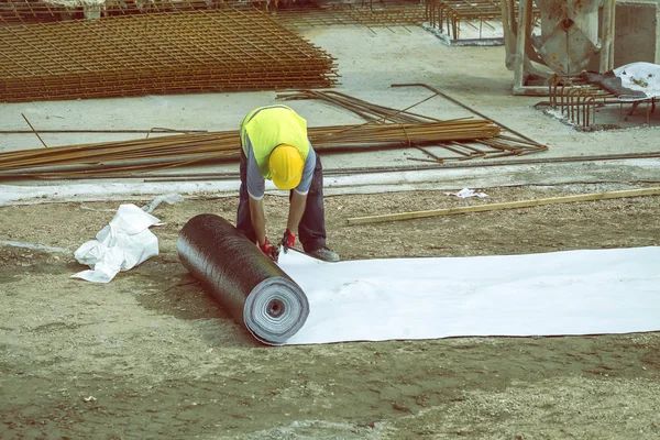 Bituminous waterproof membrane for waterproofing and protecting — Stock Photo, Image