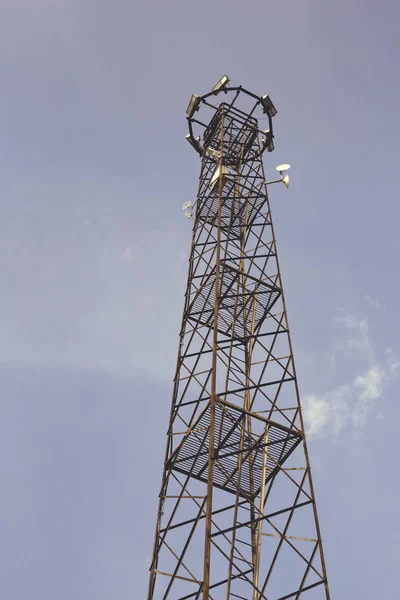 Torre de iluminación de metal antiguo 5 — Foto de Stock