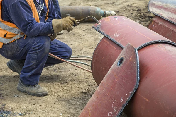 Metal cutting met vlam fakkel. — Stockfoto