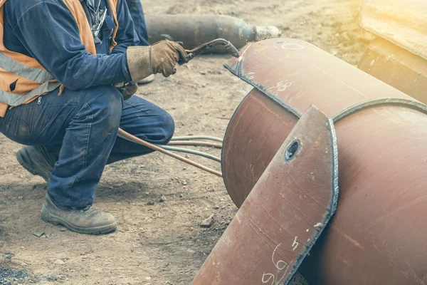 Corte de metal con antorcha de llama 2 — Foto de Stock