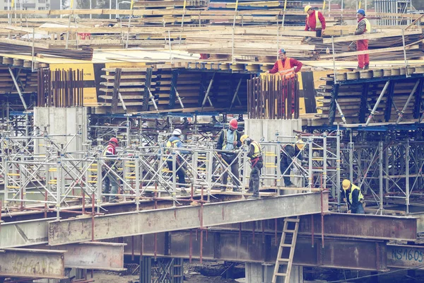 Workers on overpass construction 2 — Stock Photo, Image