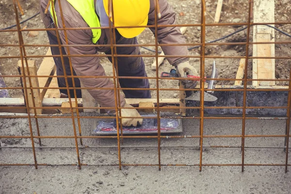 Tesviye ve pürüzsüz beton 3 ıslak — Stok fotoğraf